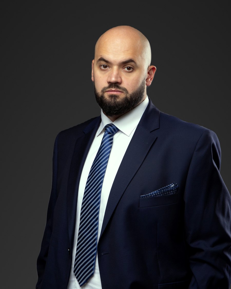 Kontakt Piotr Lubelski, prezes zarządu XOOL.PL